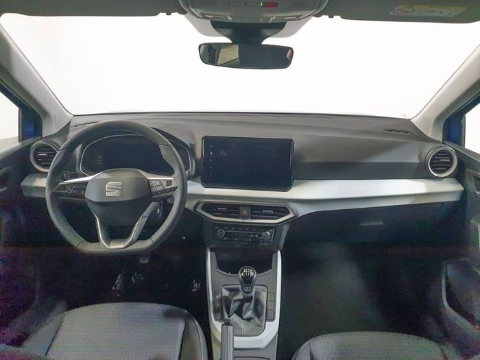 Usado Seat Arona Style 110 CV (80 kW) 2024 Verde SUV
