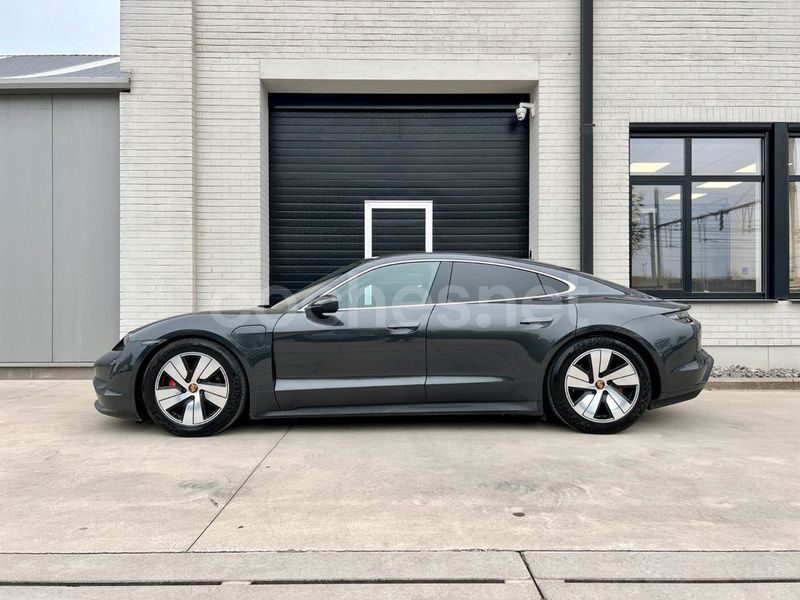 Eléctrico Usado 2020 Porsche Taycan 4S Berlina | 66.500 € - Imagen 1/2