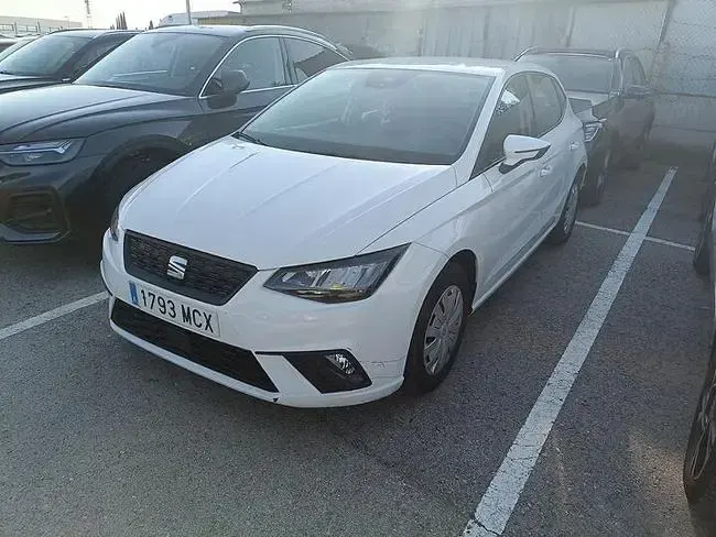 Usado Seat Ibiza Reference 80 CV (58 kW) 2023 Blanco Utilitario