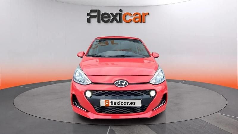 Usado Hyundai i10 67 CV (49 kW) 2019 Rojo Utilitario