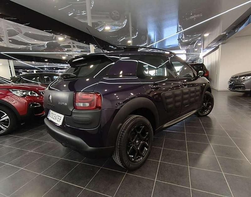 Usado Citroën C4 Cactus Feel 92 CV (67 kW) 2015 Azul Utilitario
