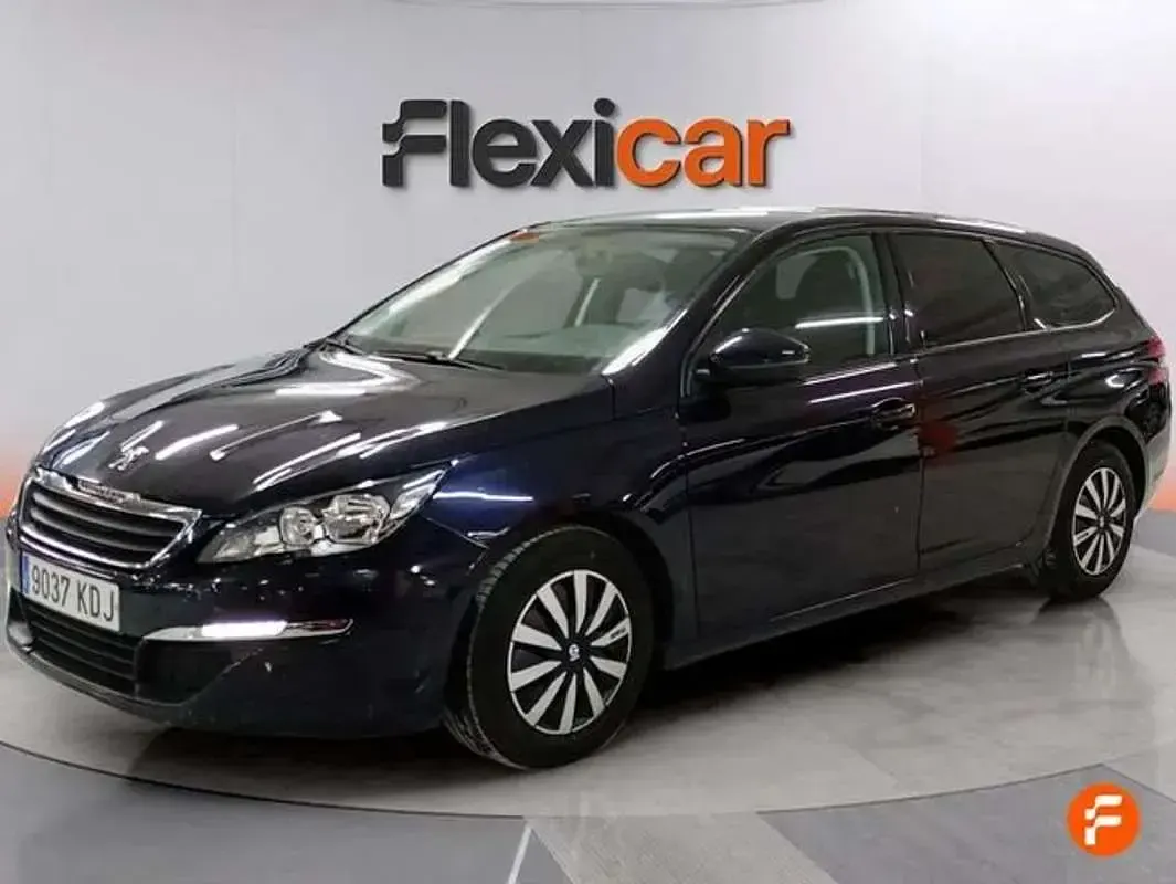 Usado Peugeot 308 Active 131 CV (96 kW) 2017 Negro Utilitario