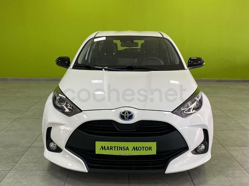 Usado Toyota Yaris Hybrid Active 116 CV (85 kW) 2020 Blanco Berlina
