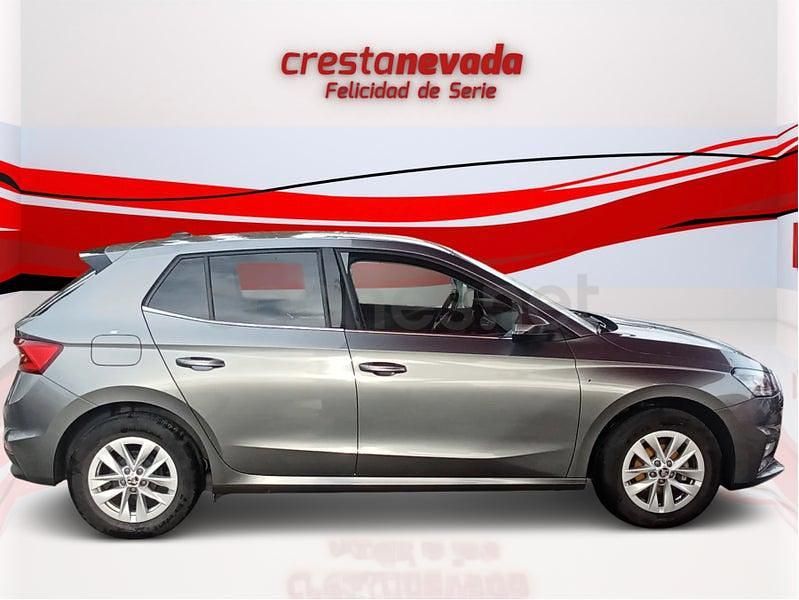 Usado Skoda Fabia Selection 80 CV (58 kW) 2024 Gris / plata Utilitario