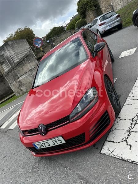 Usado VW Golf VII GTI 220 CV (161 kW) 2013 Rojo Berlina