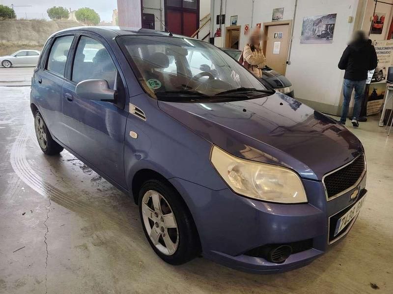 Usado Chevrolet Aveo LS 84 CV (61 kW) 2009 Azul Utilitario