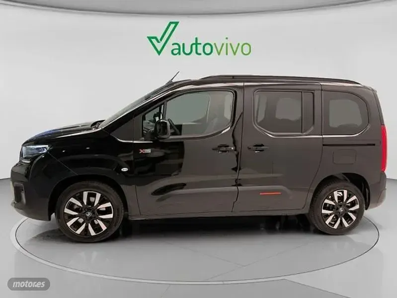Usado Citroën Berlingo XTR 130 CV (95 kW) 2025 Negro Monovolumen