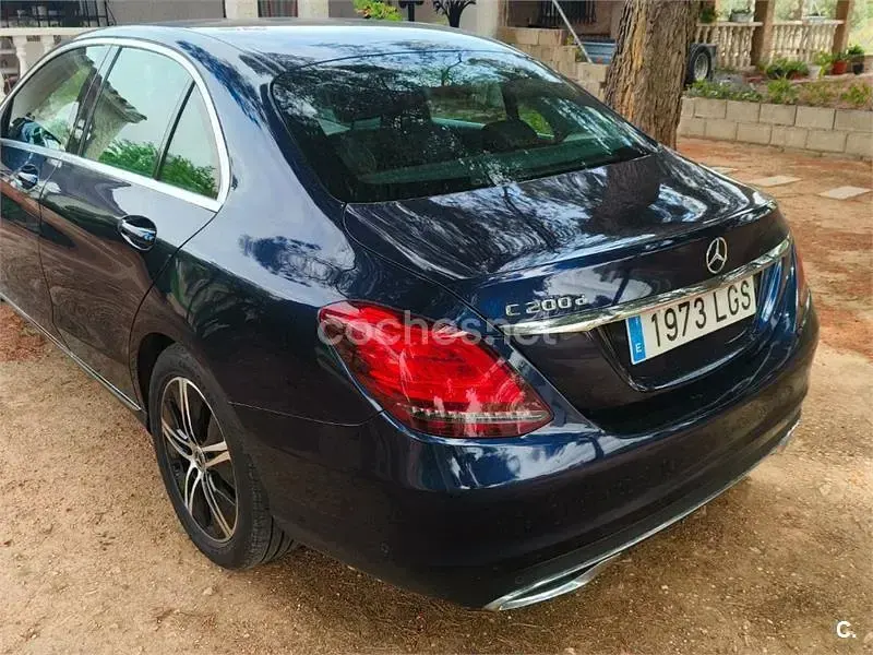 Usado Mercedes C200 160 CV (117 kW) 2020 Azul Berlina