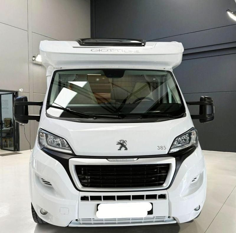 Blanco Usado 2024 Peugeot Boxer S Van | 59.999 € - Imagen 1/4