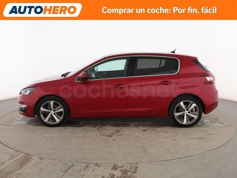 Usado Peugeot 308 Allure 115 CV (84 kW) 2014 Rojo Berlina