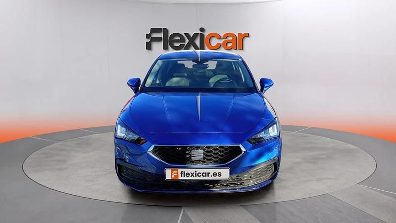 Usado Seat Leon Style 116 CV (85 kW) 2024 Azul Familiar