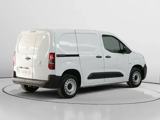 Usado Peugeot Partner S 98 CV (72 kW) 2022 Blanco Monovolumen