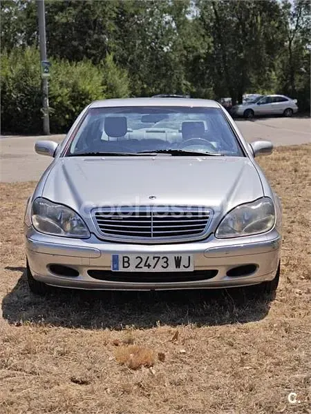 Usado Mercedes S320 224 CV (164 kW) 2000 Gris / plata Berlina