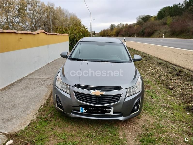 Verde Usado 2013 Chevrolet Cruze LT Berlina | 6000 € (Buen precio) - Imagen 1/4