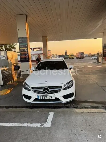 Usado Mercedes C220 AMG line 170 CV (125 kW) 2017 Blanco Coupe