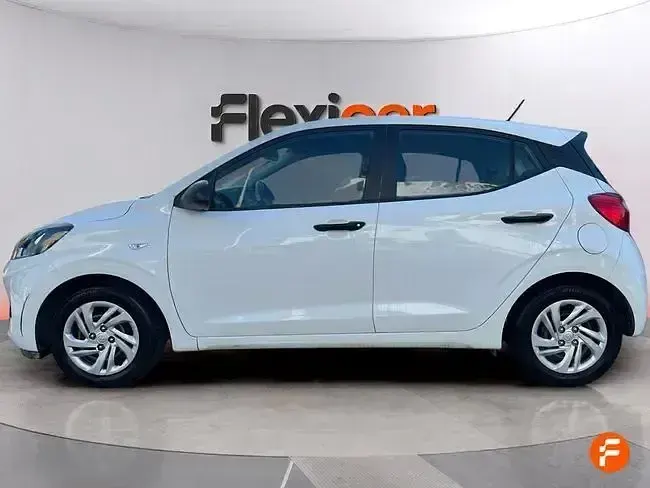 Usado Hyundai i10 67 CV (49 kW) 2022 Blanco Utilitario