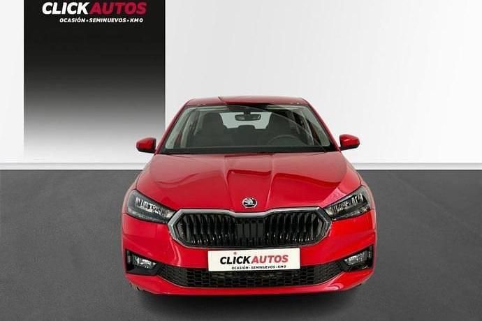 Usado Skoda Fabia Ambition 110 CV (80 kW) 2024 Negro Utilitario