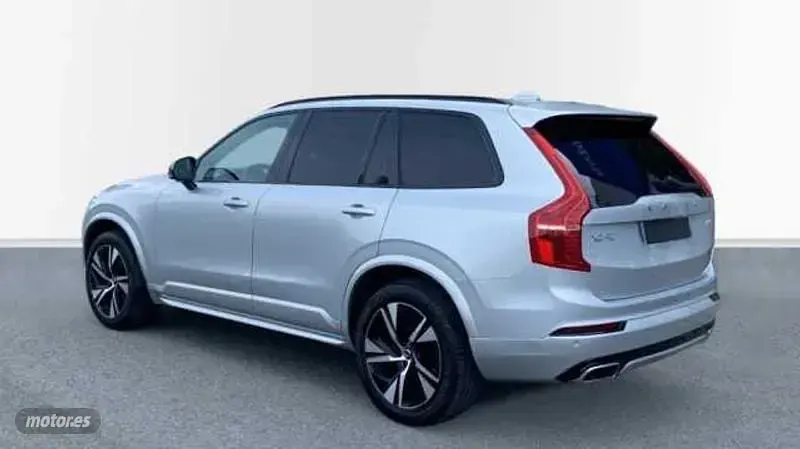Usado Volvo XC90 R-Design 235 CV (172 kW) 2021 Plateado SUV