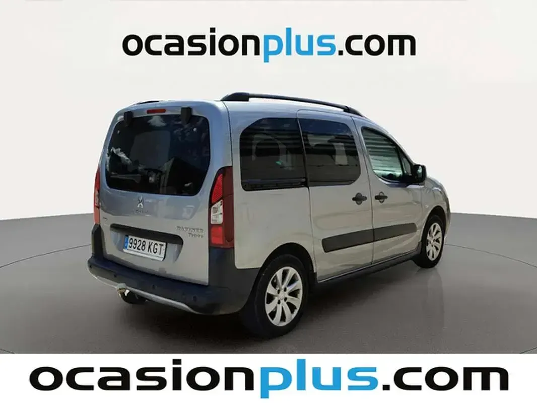Usado Peugeot TePee Outdoor 110 CV (80 kW) 2018 Gris Van