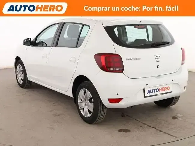 Usado Dacia Sandero Lauréate 90 CV (66 kW) 2017 Blanco Berlina