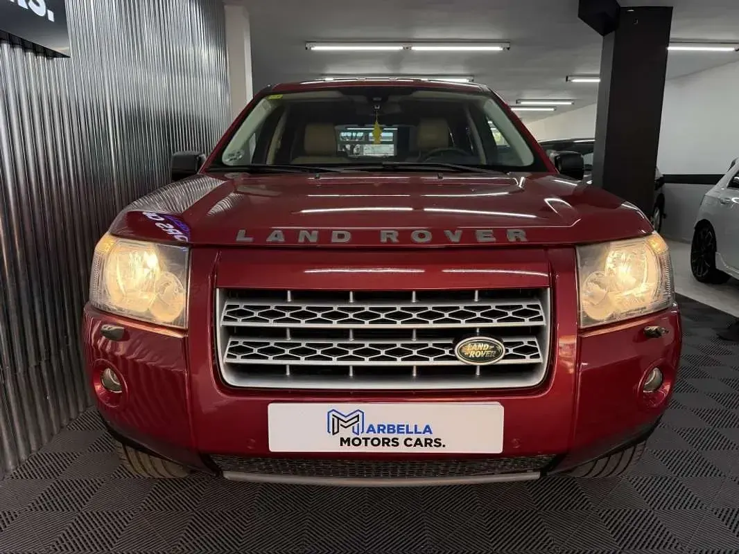Usado Land Rover Freelander 2 160 CV (117 kW) 2009 Rojo SUV