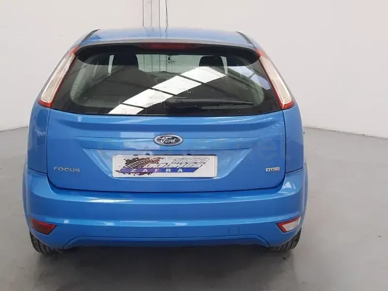 Usado Ford Focus Titanium 109 CV (80 kW) 2011 Azul Berlina