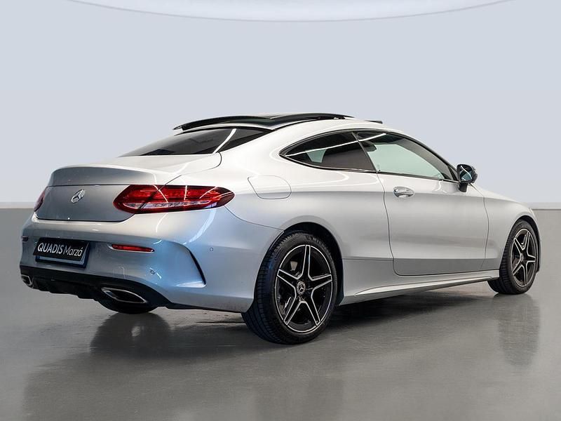 Usado Mercedes C300 258 CV (189 kW) 2019 Gris plata Coupe