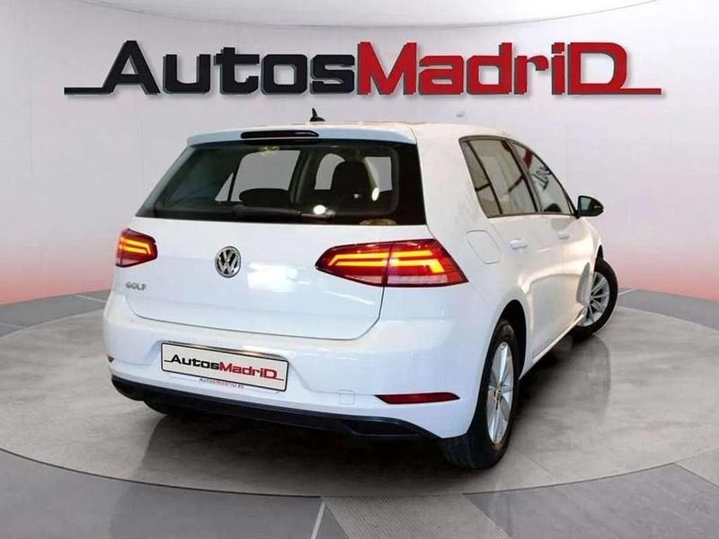 Usado VW Golf VIII 110 CV (80 kW) 2020 Blanco Utilitario
