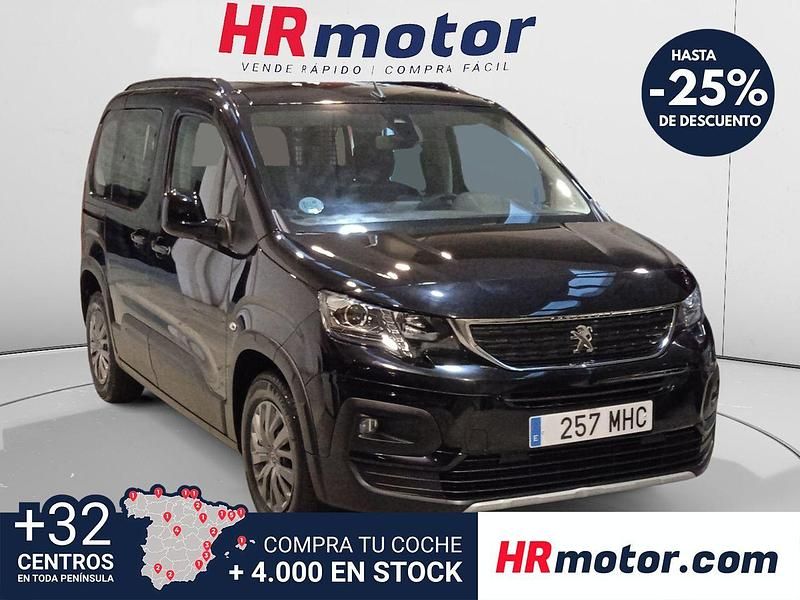 Usado Peugeot Rifter Allure 131 CV (96 kW) 2023 Negro Monovolumen