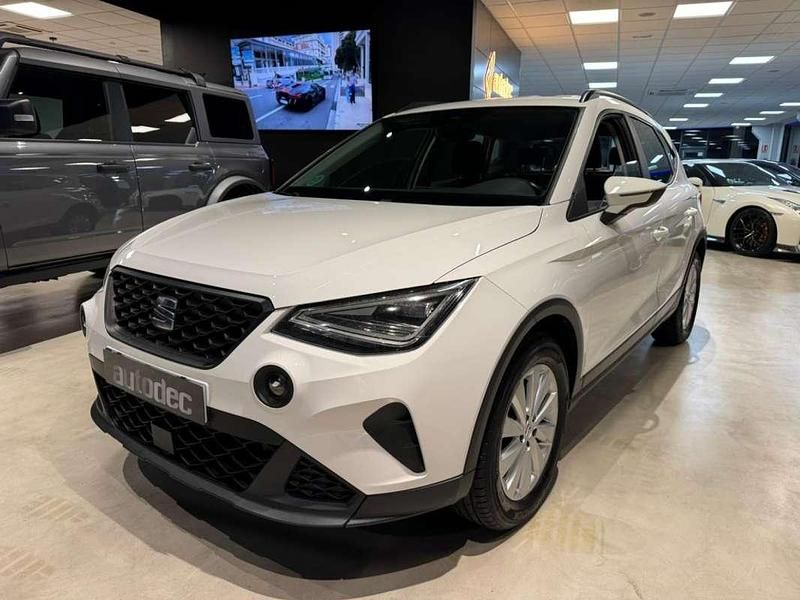 Blanco Usado 2021 Seat Arona Ecomotive SUV | 14.290 € (Buen precio) - Imagen 1/4