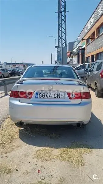 Usado Honda Accord Executive 190 CV (139 kW) 2003 Gris / plata Berlina