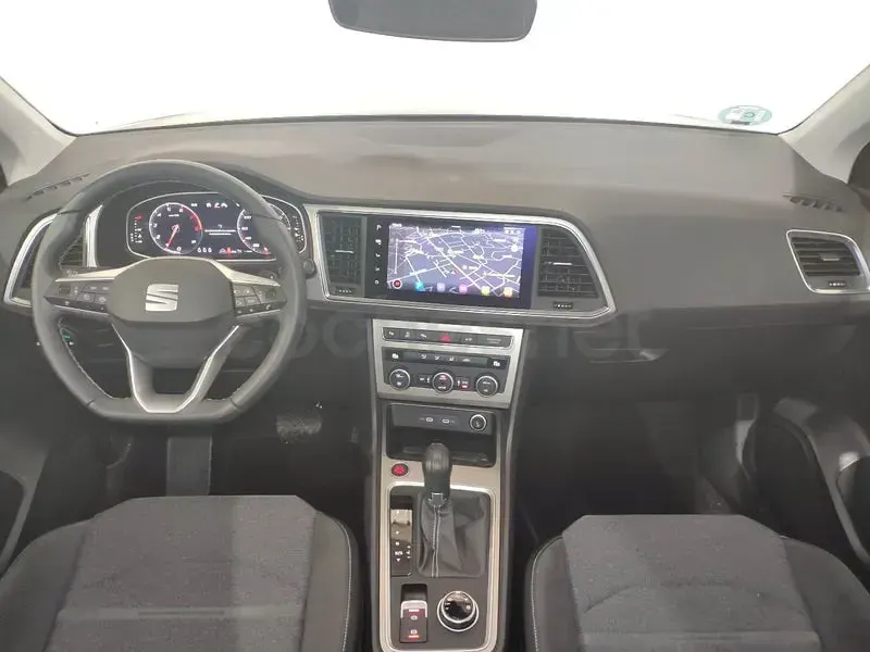 Usado Seat Ateca Xperience 150 CV (110 kW) 2025 Gris / plata SUV
