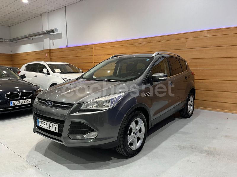 Marrón Usado 2014 Ford Kuga Titanium SUV | 8990 € (Precio justo) - Imagen 1/4