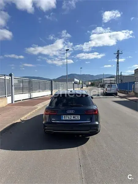 Usado Audi A6 S-Line 272 CV (200 kW) 2016 Azul Familiar