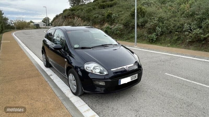 Usado Fiat Grande Punto Sport 75 CV (55 kW) 2010 Azul Utilitario