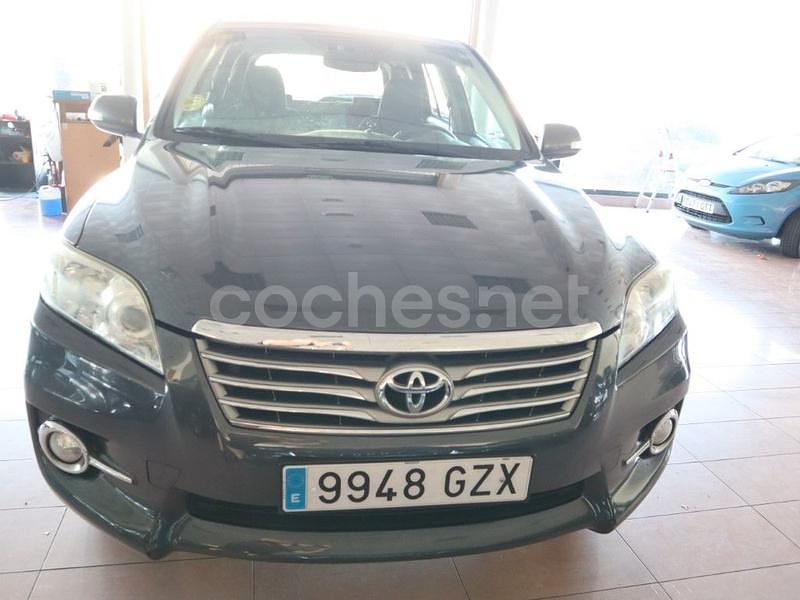 Gris / plata Usado 2011 Toyota RAV4 Active SUV | 11.200 € (Un poco caro) - Imagen 1/4