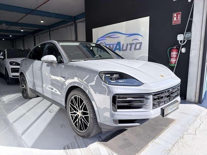 Gris Usado 2024 Porsche Cayenne SUV | 109.990 € (Un poco caro) - Imagen 1/4