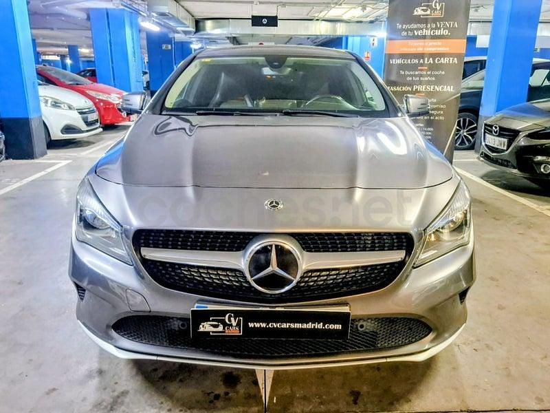 Usado Mercedes CLA180 Shooting Brake 136 CV (100 kW) 2019 Gris / plata Familiar