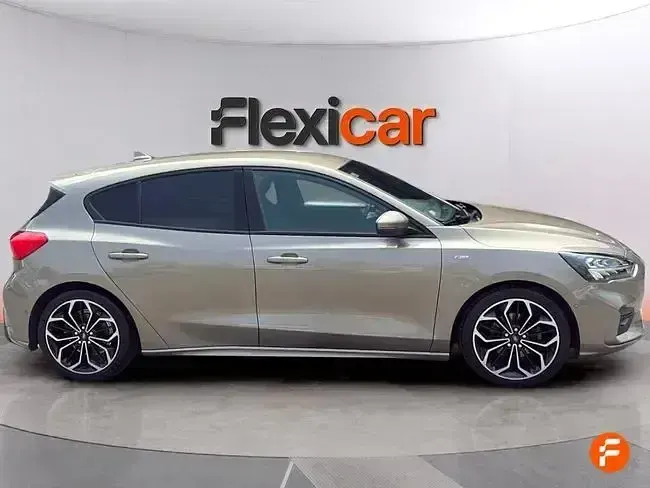 Usado Ford Focus Active 125 CV (91 kW) 2019 Gris