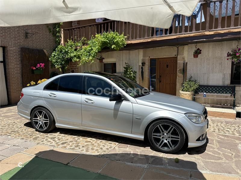 Usado Mercedes C320 Avantgarde 224 CV (164 kW) 2008 Gris / plata Berlina