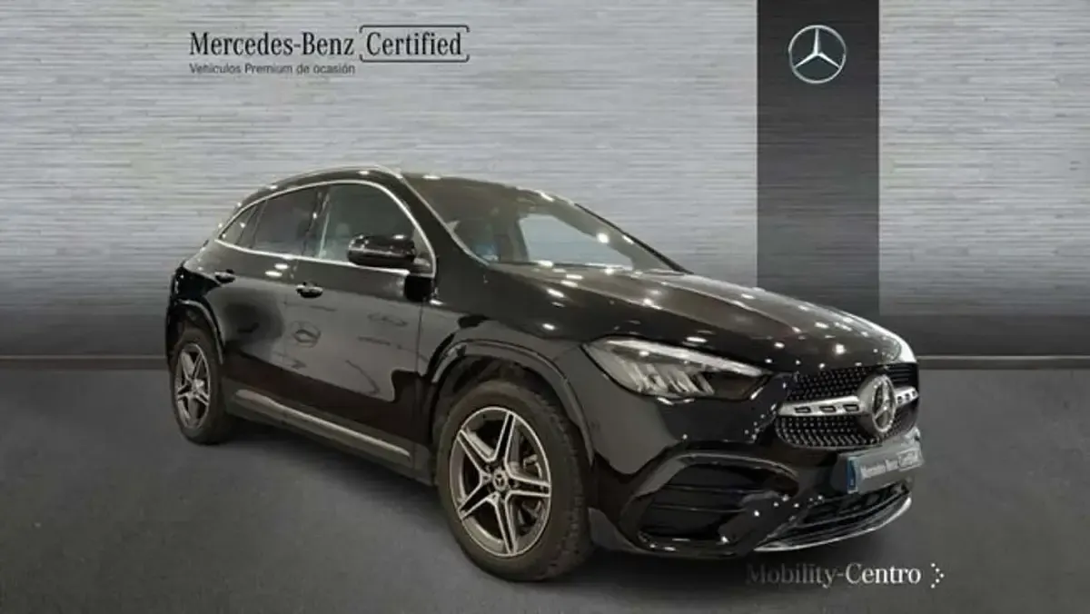 Usado Mercedes GLA250 219 CV (161 kW) 2025 Negro SUV