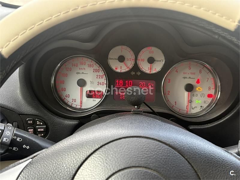 Usado Alfa Romeo 147 105 CV (77 kW) 2006 Negro Utilitario