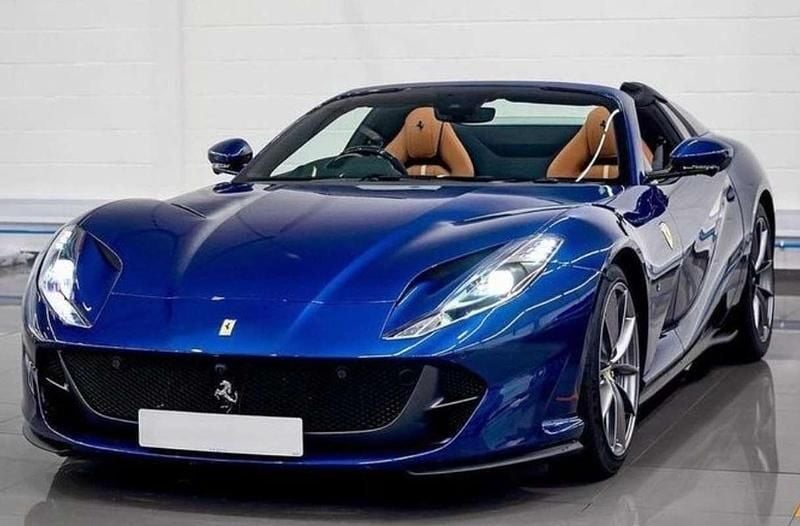 Azul Usado 2021 Ferrari 812 Descapotable | 397.900 € - Imagen 1/1