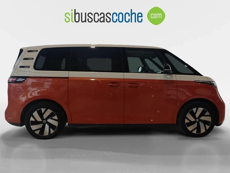 Begagnad VW ID. Buzz Pro 110 kW (150 HK) 2024 Orange Minibuss
