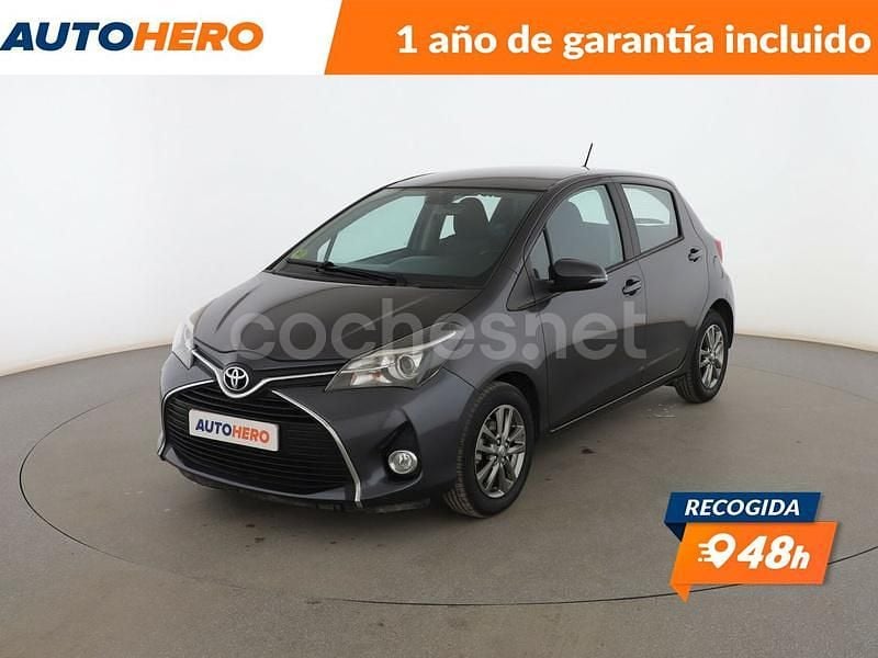 Gris Usado 2014 Toyota Yaris Active Berlina | 9999 € (Precio justo) - Imagen 1/3