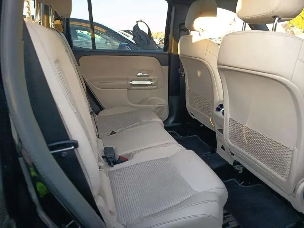 Usado Mercedes GLB220 190 CV (139 kW) 2022 Negro SUV
