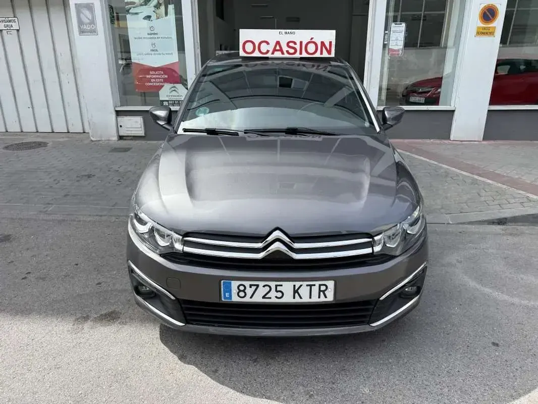 Usado Citroën C-Elysee I PureTech 82 CV (60 kW) 2019 Plateado Berlina