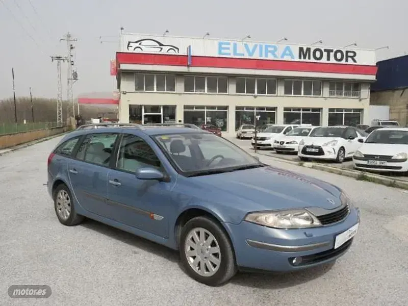 Usado Renault Laguna II 120 CV (88 kW) 2003 Blanco Familiar