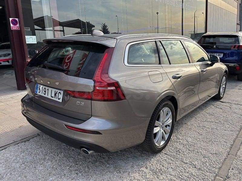 Usado Volvo V60 Business Edition 150 CV (110 kW) 2020 Beige Familiar