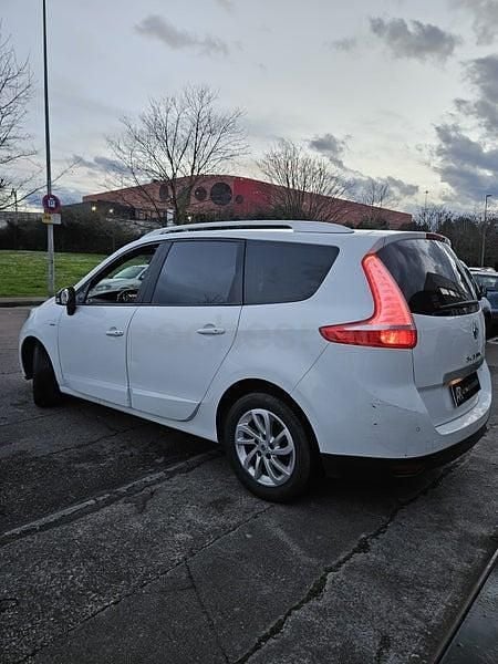 Usado Renault Grand Scénic IV LIMITED 110 CV (80 kW) 2016 Blanco Monovolumen
